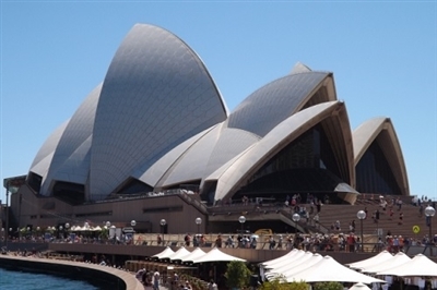 �K���̓I�[�X�g�����A�ɂ������I